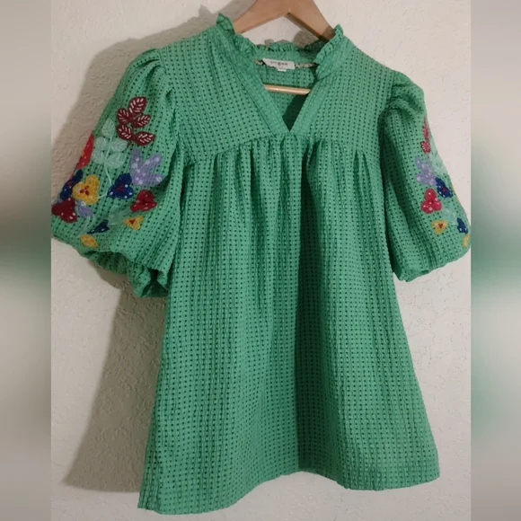 Umgee Green Embroidered Floral Sleeve Top - Picture 4 of 9